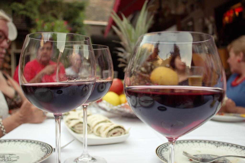 Fonagy Es Walter Vendeg- Es Borhaz Bed & Breakfast Vác Dış mekan fotoğraf
